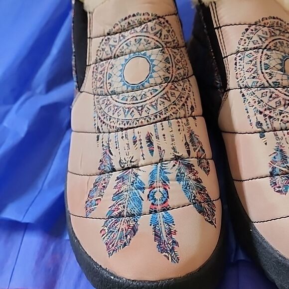Yes We Vibe Dream catchers Boot Slippers, sz 8.5 - Picture 2 of 9